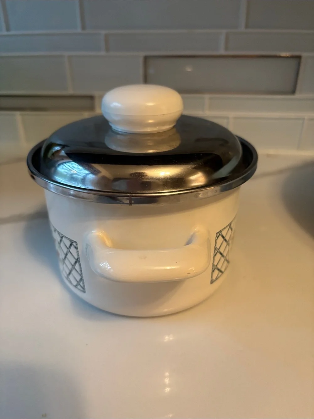 Vintage Villery & Boch basket enamel pot with lid, Germany